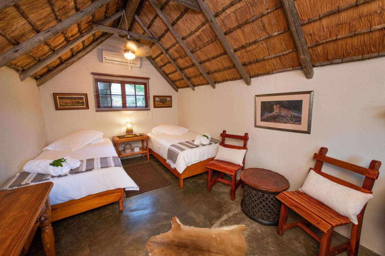 הוילה הודספרויט Shumba Safari Bush Camp מראה חיצוני תמונה