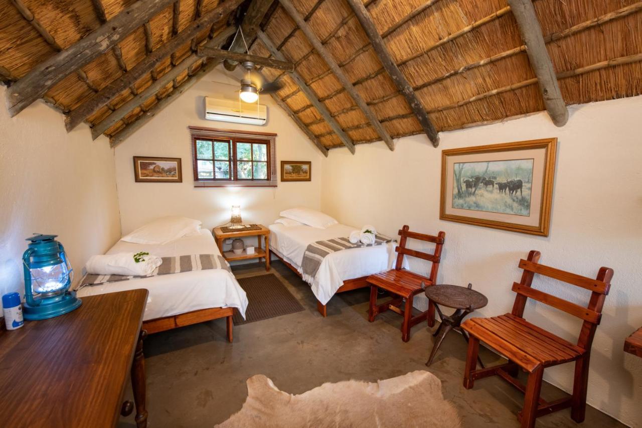 הוילה הודספרויט Shumba Safari Bush Camp מראה חיצוני תמונה