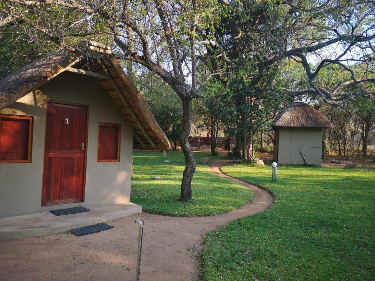 הוילה הודספרויט Shumba Safari Bush Camp מראה חיצוני תמונה