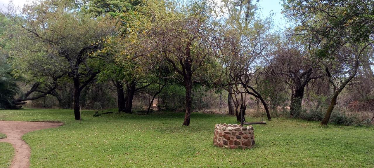 הוילה הודספרויט Shumba Safari Bush Camp מראה חיצוני תמונה