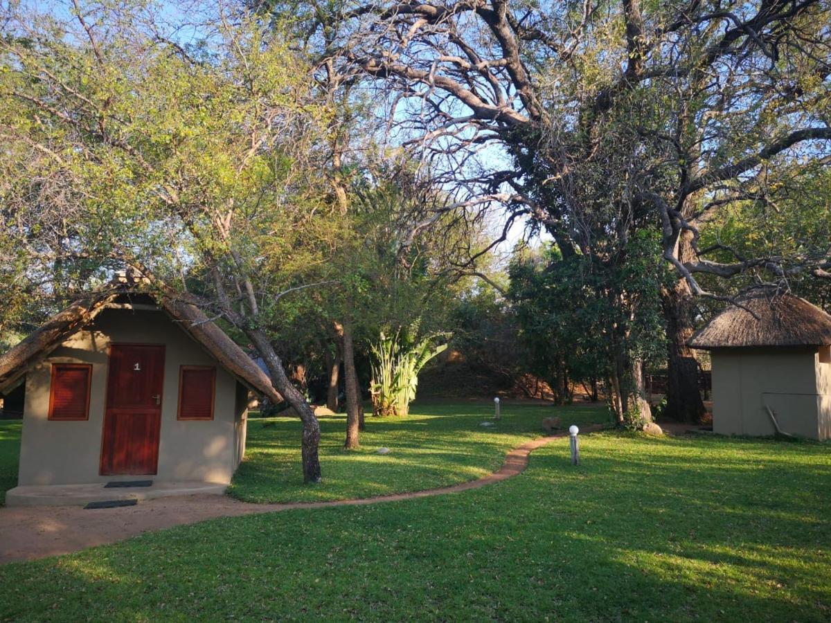 הוילה הודספרויט Shumba Safari Bush Camp מראה חיצוני תמונה